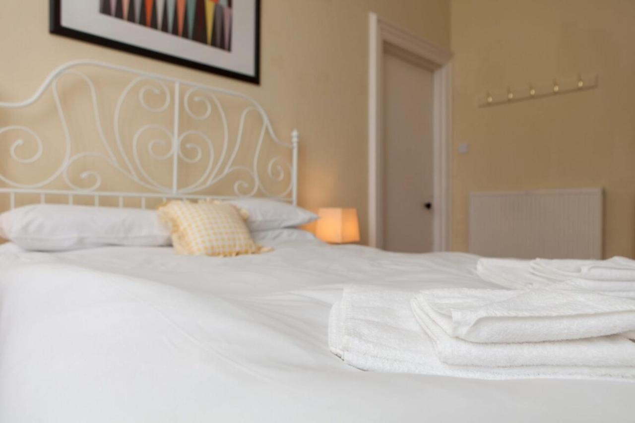 Amazing 4 Bedroom Apartment Just Off The Meadows Edinburgh Exterior photo