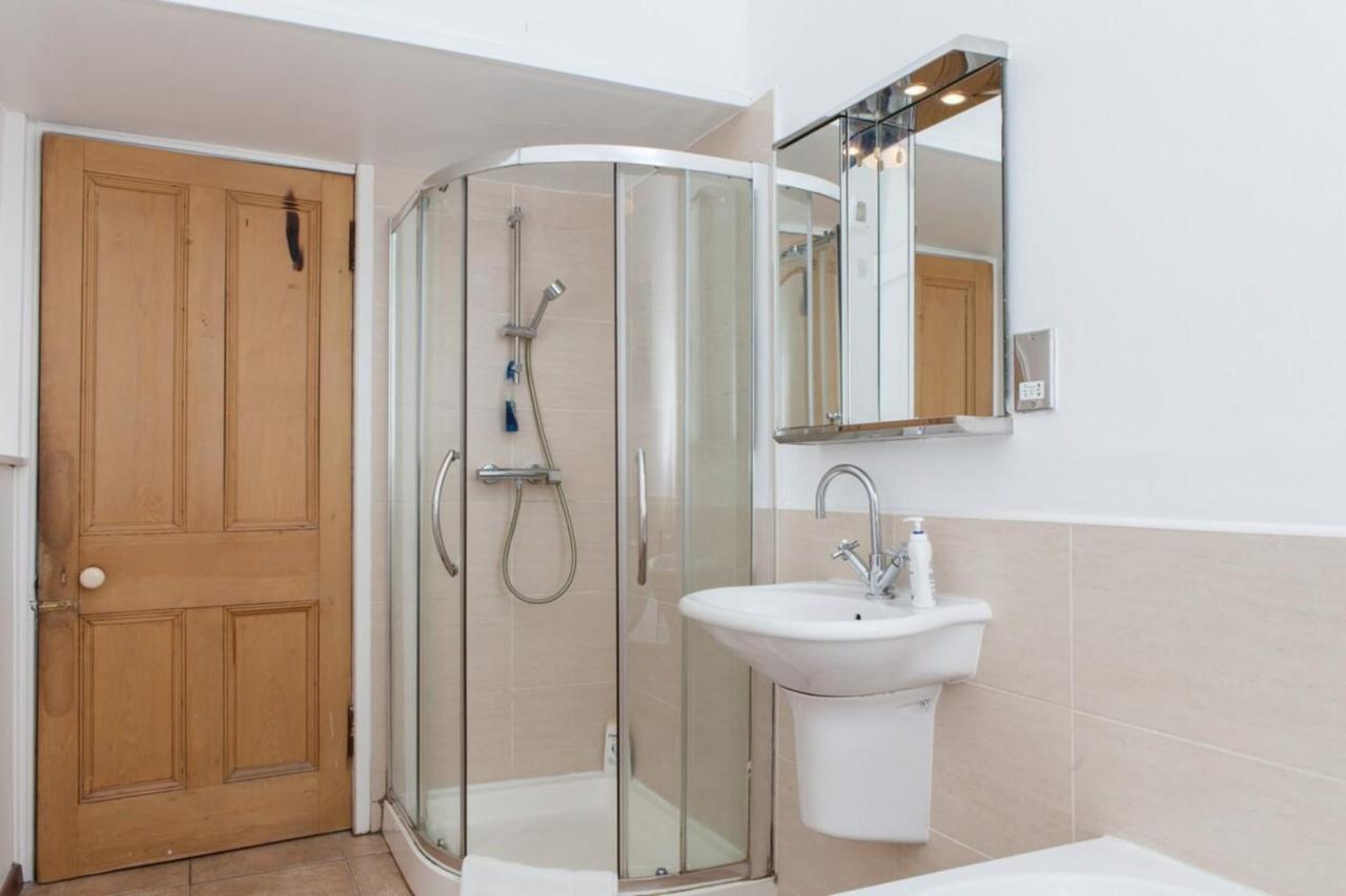 Amazing 4 Bedroom Apartment Just Off The Meadows Edinburgh Exterior photo